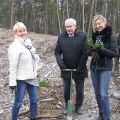 przedstawiciele Starostwa i władz samorządowych oraz Leśnicy