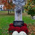 Pomnik w parku im. Adama Mickiewicza w Rzgowie