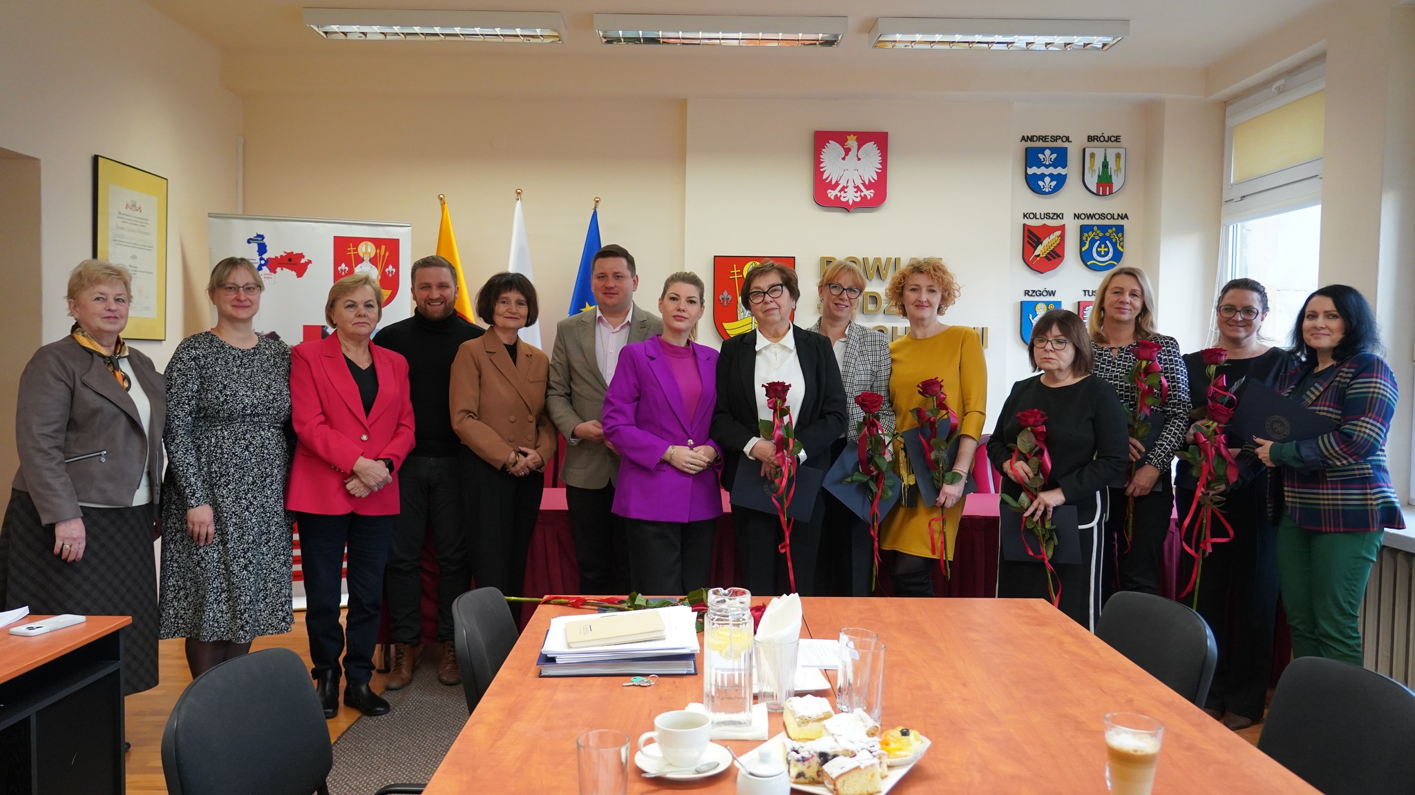 Wręczenie nagród i dyplomów z okazji Dnia Pracownika Socjalnego w Starostwie Powiatowym