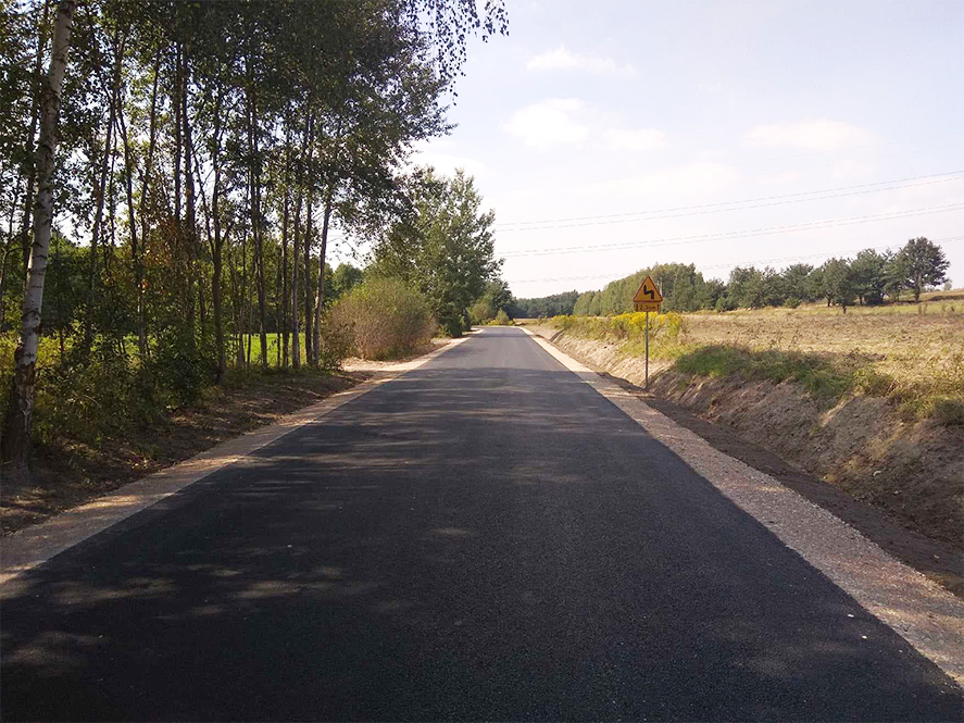 Wyremontowana droga na odcinku Pałczew - Modlica